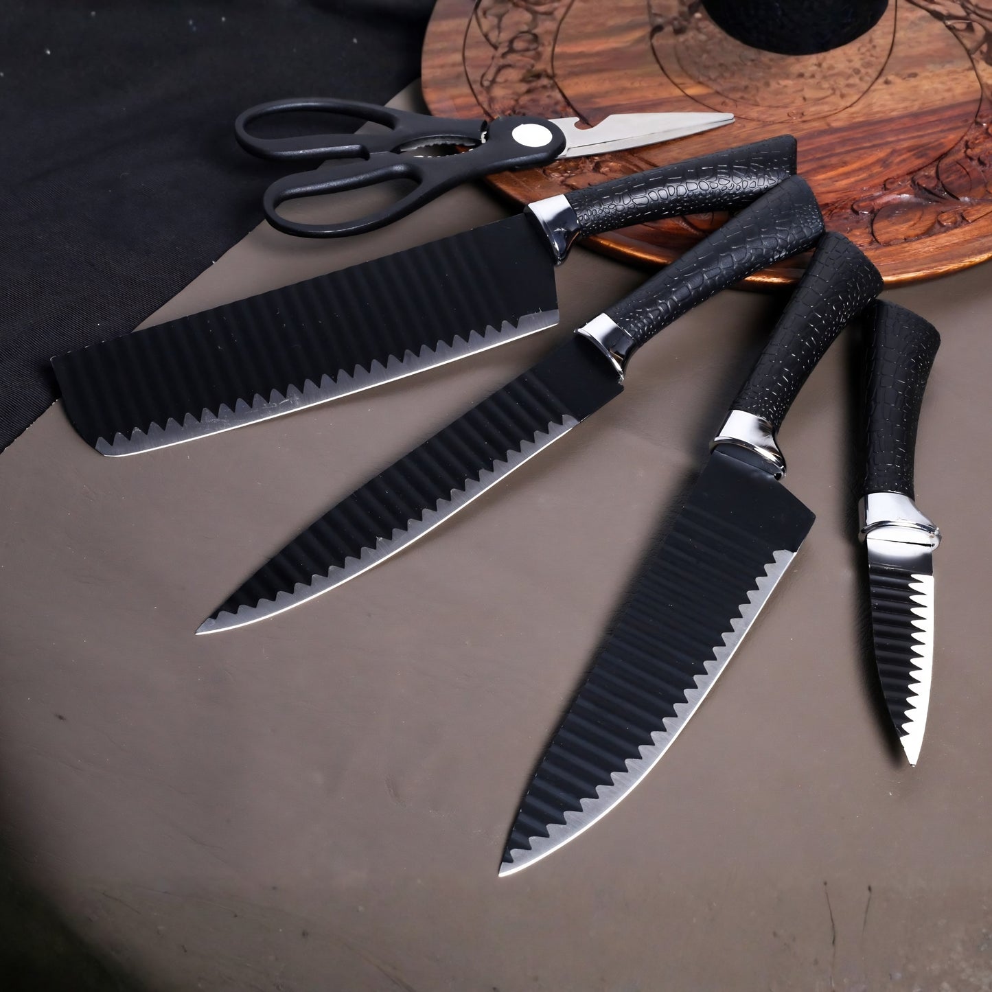 DVCRETIRH 6-Piece Professional Kitchen Knife Set with Black Coating, Stainless Steel Blades, Fiber Handles & Accessories