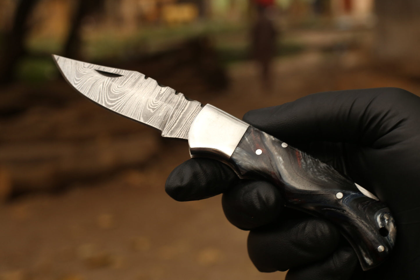 Hunting Folding Knife with Leather Cover (Damascus Steel Blade / Resin Handle )