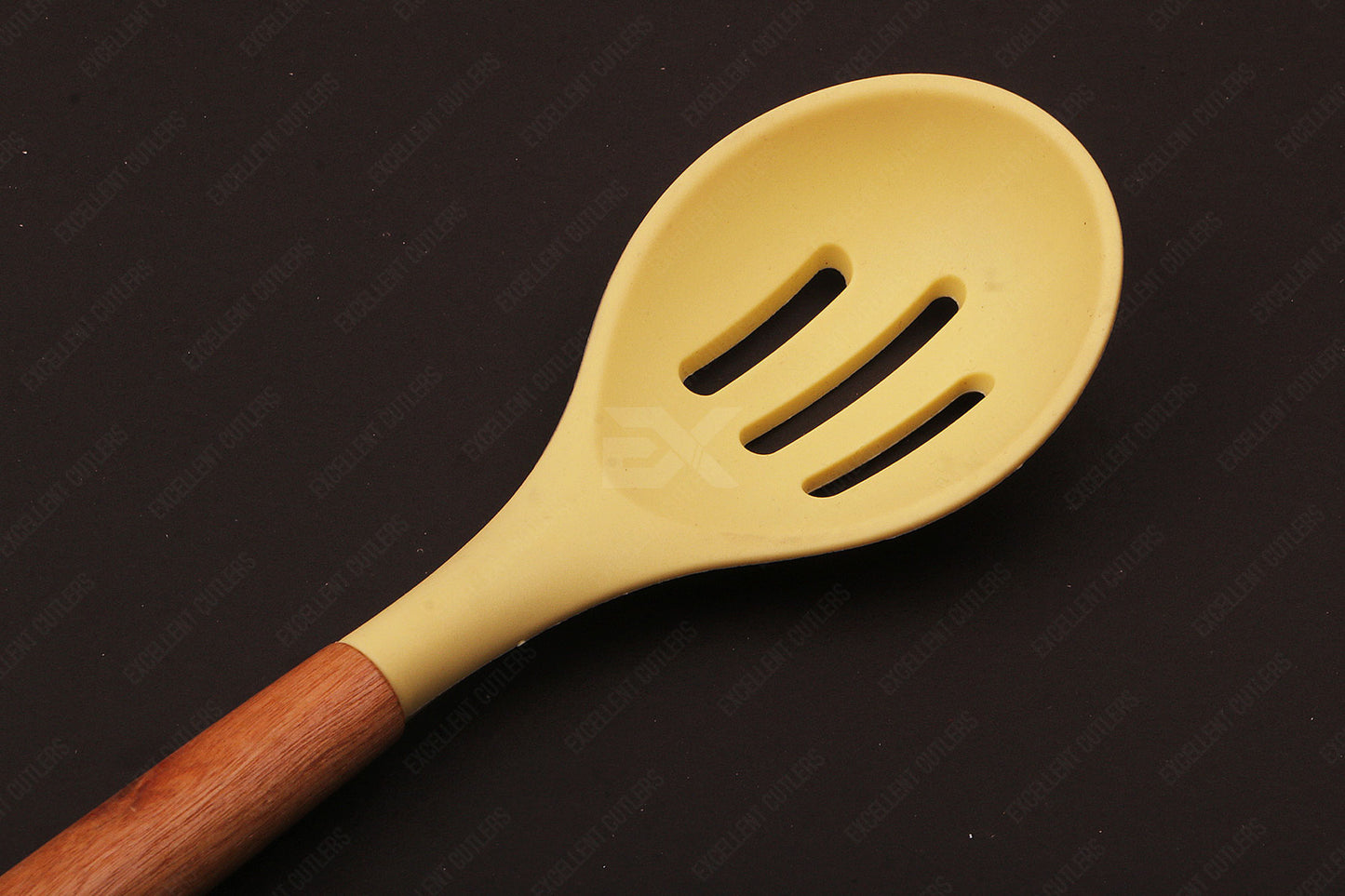 Cooking Slotted Spoon with Wooden Handel