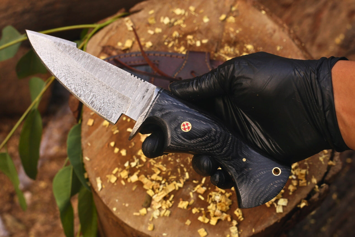 Damascus Bobcat Hunting Dagger with Colored Wood (Total length 10.3 inches) with Leather Cover