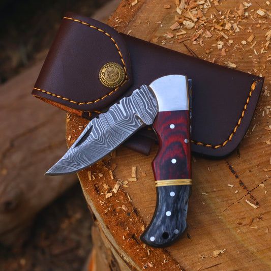 Pocket / Hunting Folding Knife In Damascus With Leather Cover