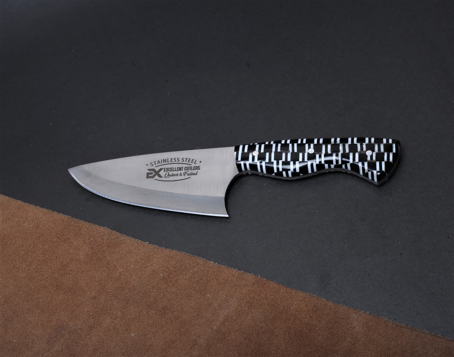 Excellent Skinner -J2 Steel Blade With Acrylic Handle ( Total Length 9.5 Inches )