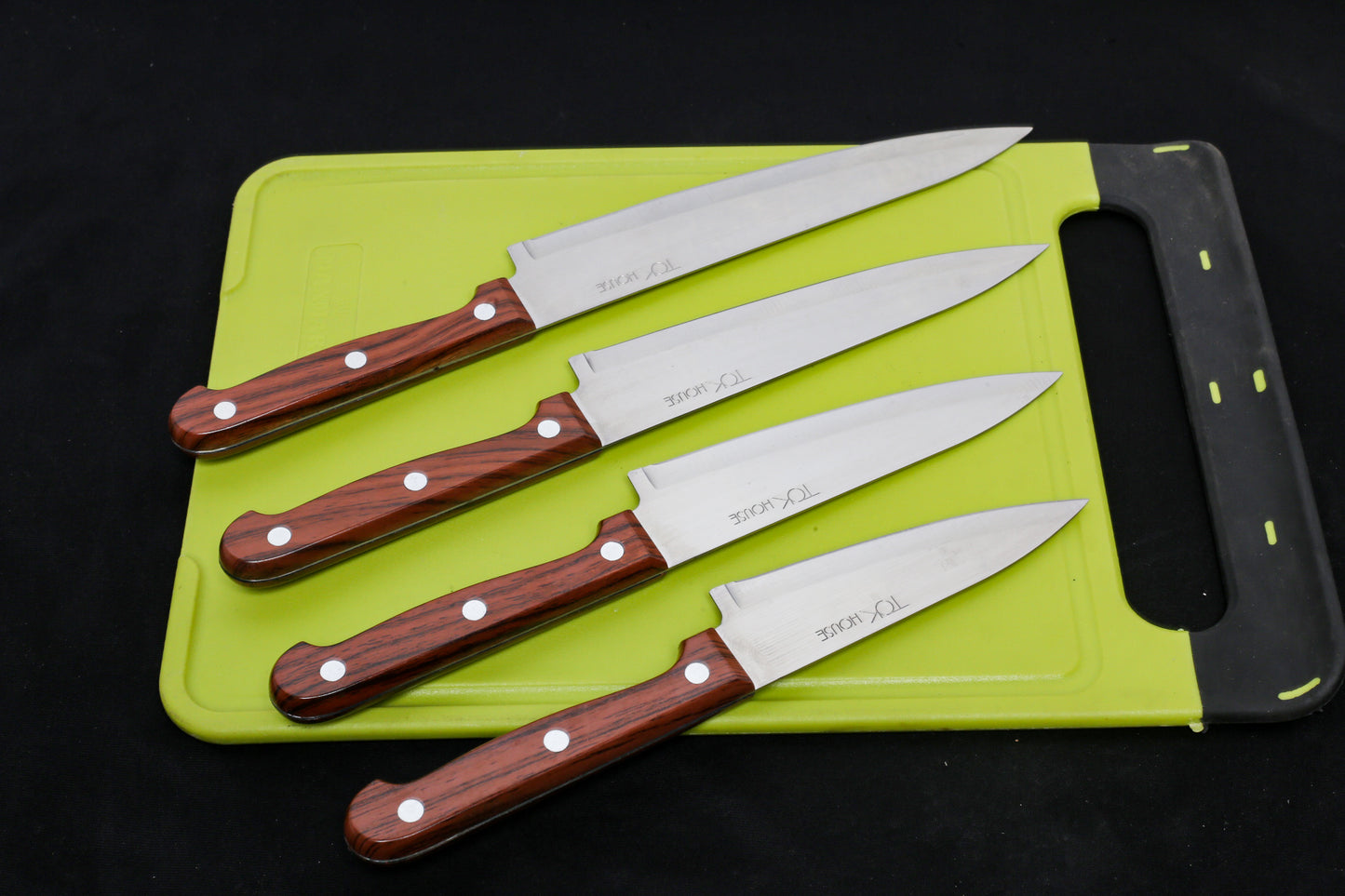 Buy Professional 4-Piece Kitchen Knives Set Pakistan – Just Rs. 790