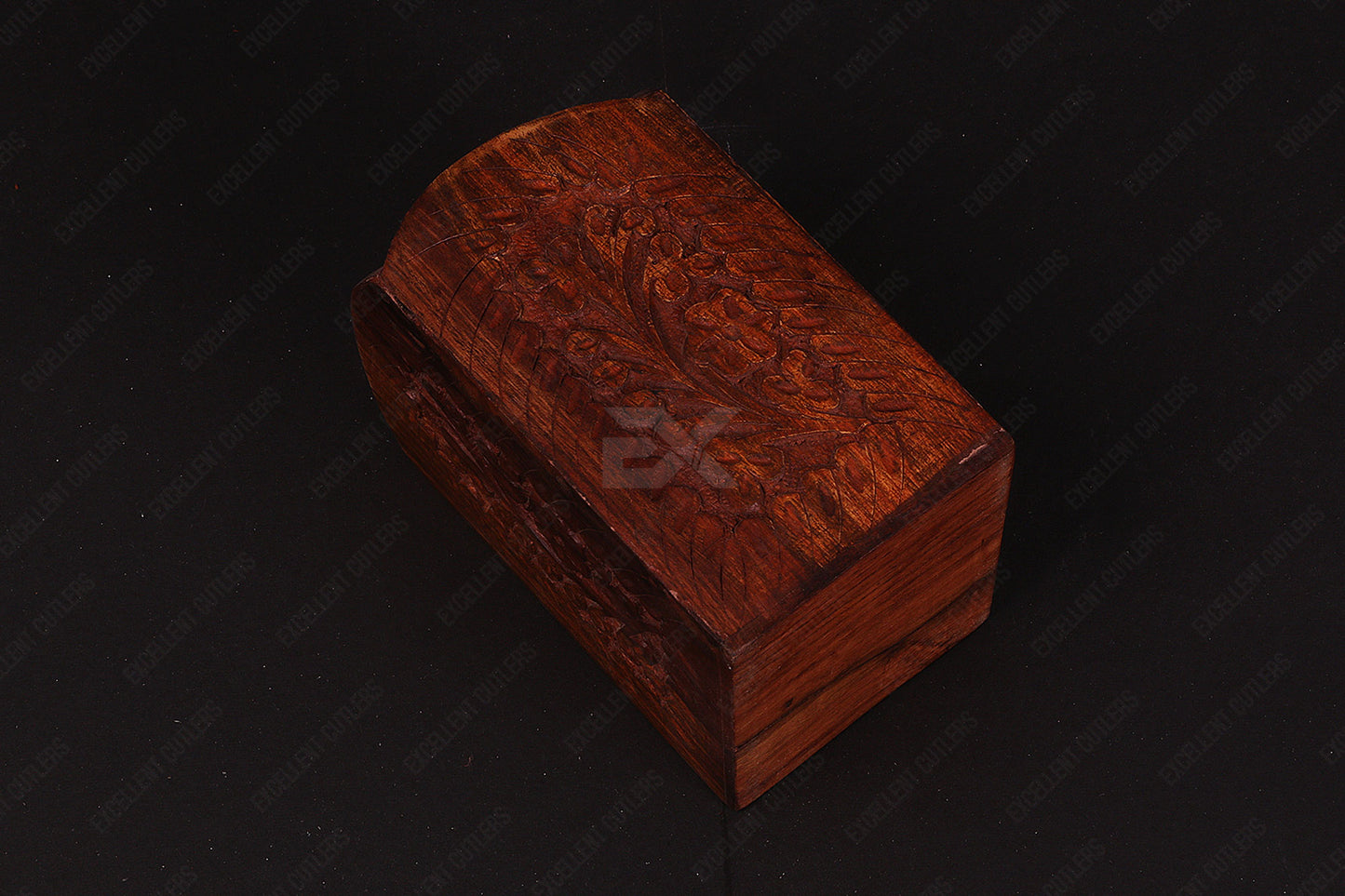 WOODEN PEN HOLDER ROUND -- ENGRAVING