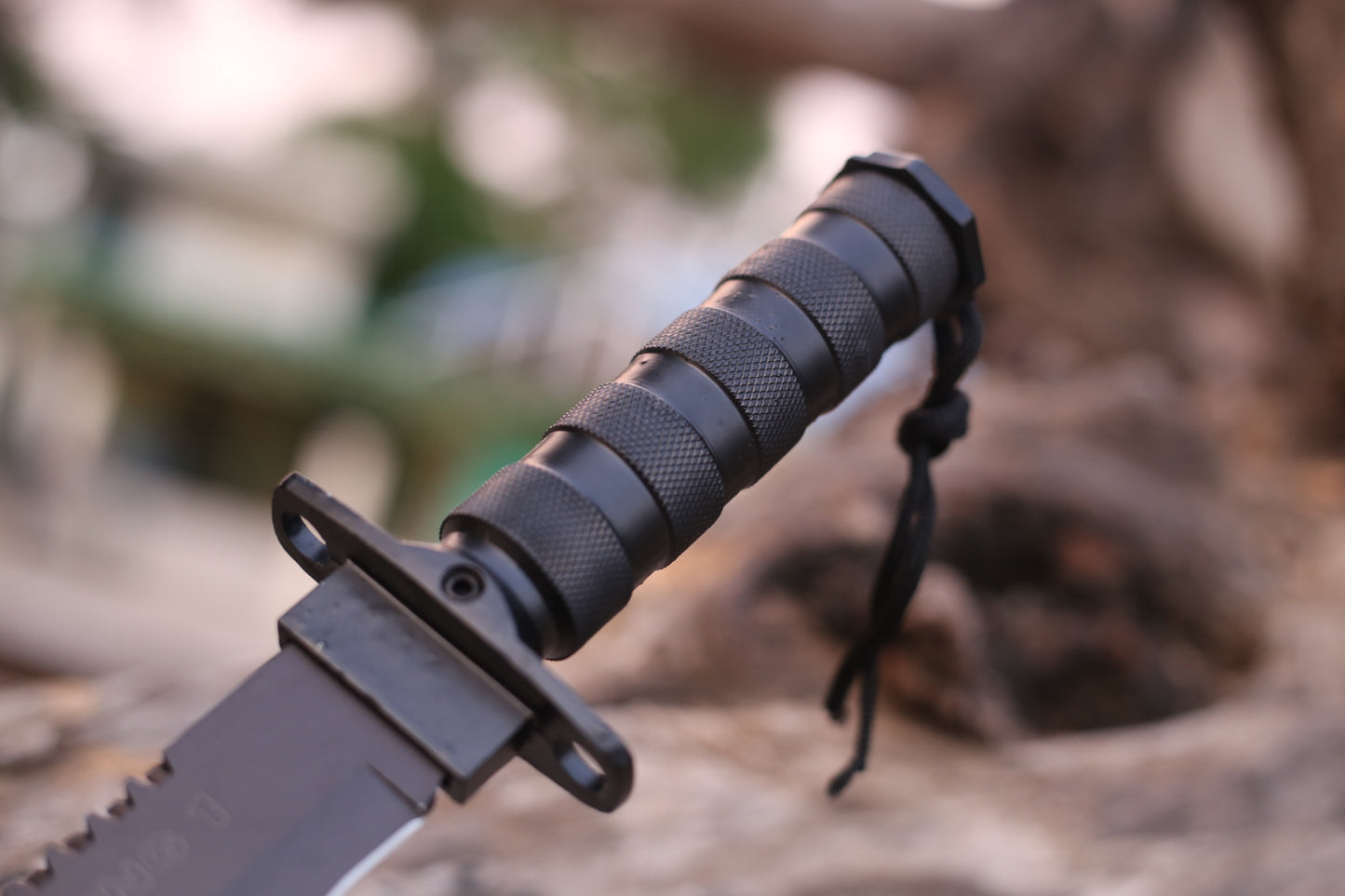 AITOR Jungle King I Survival Knife – Black Design Just ₨4,500 (Save ₨2,000)