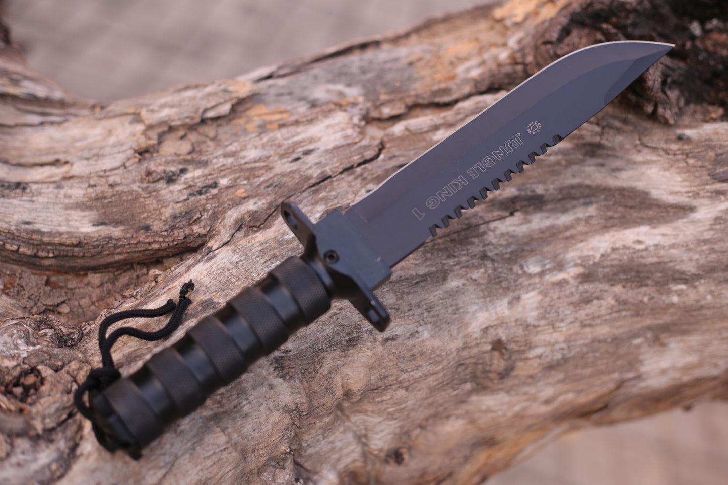AITOR Jungle King I Survival Knife – Black Design Just ₨4,500 (Save ₨2,000)